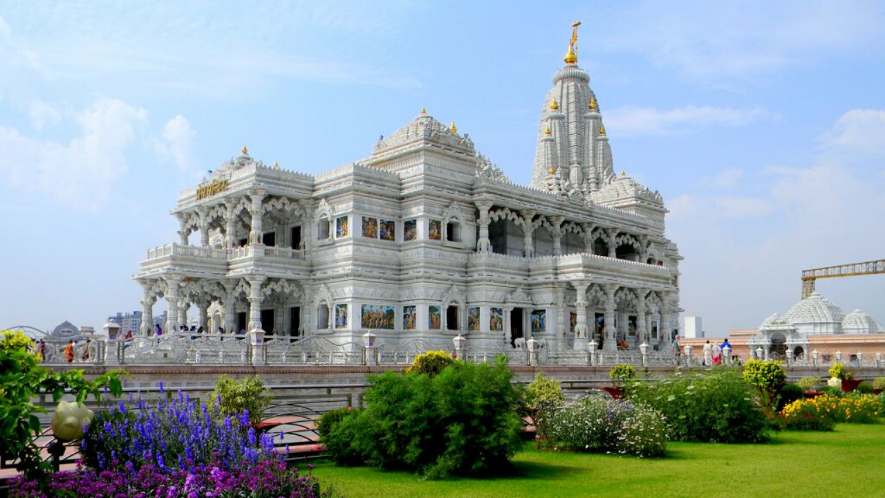 Same Day Mathura Vrindavan Tour Package tour in Gokul, Mathura, Vrindavan. Highlights: Same Day Mathura Vrindavan Tour Package covering Shri Krishna Janmabhoomi, Banke Bihari Temple, ISKC...